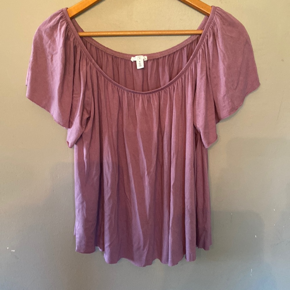 BP. Mauve top size medium.